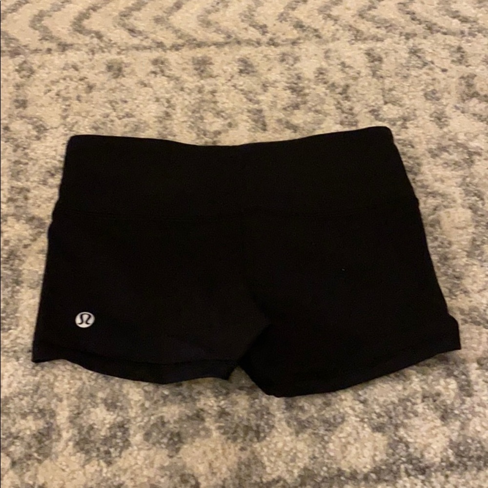Lululemon black shorts